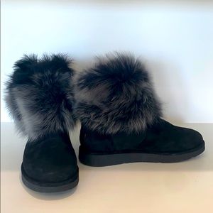 Ugg Black Short Boots. Size 8.